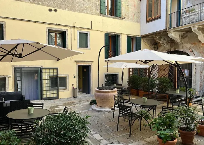 Corte del Doge di Rialto Venezia